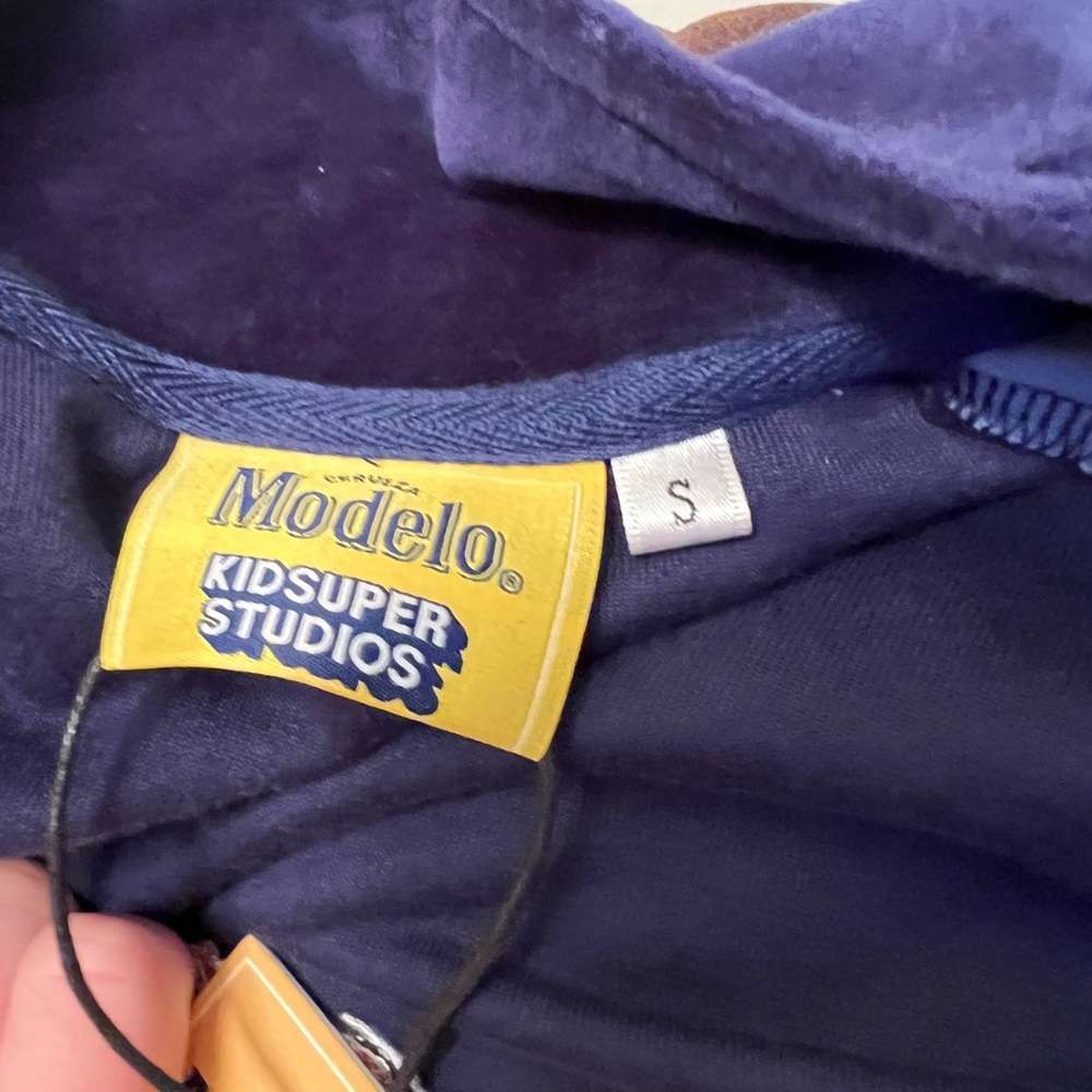 Limited Edition Modelo- Track Suit collab w/ KidSuper - Picture 10 of 11